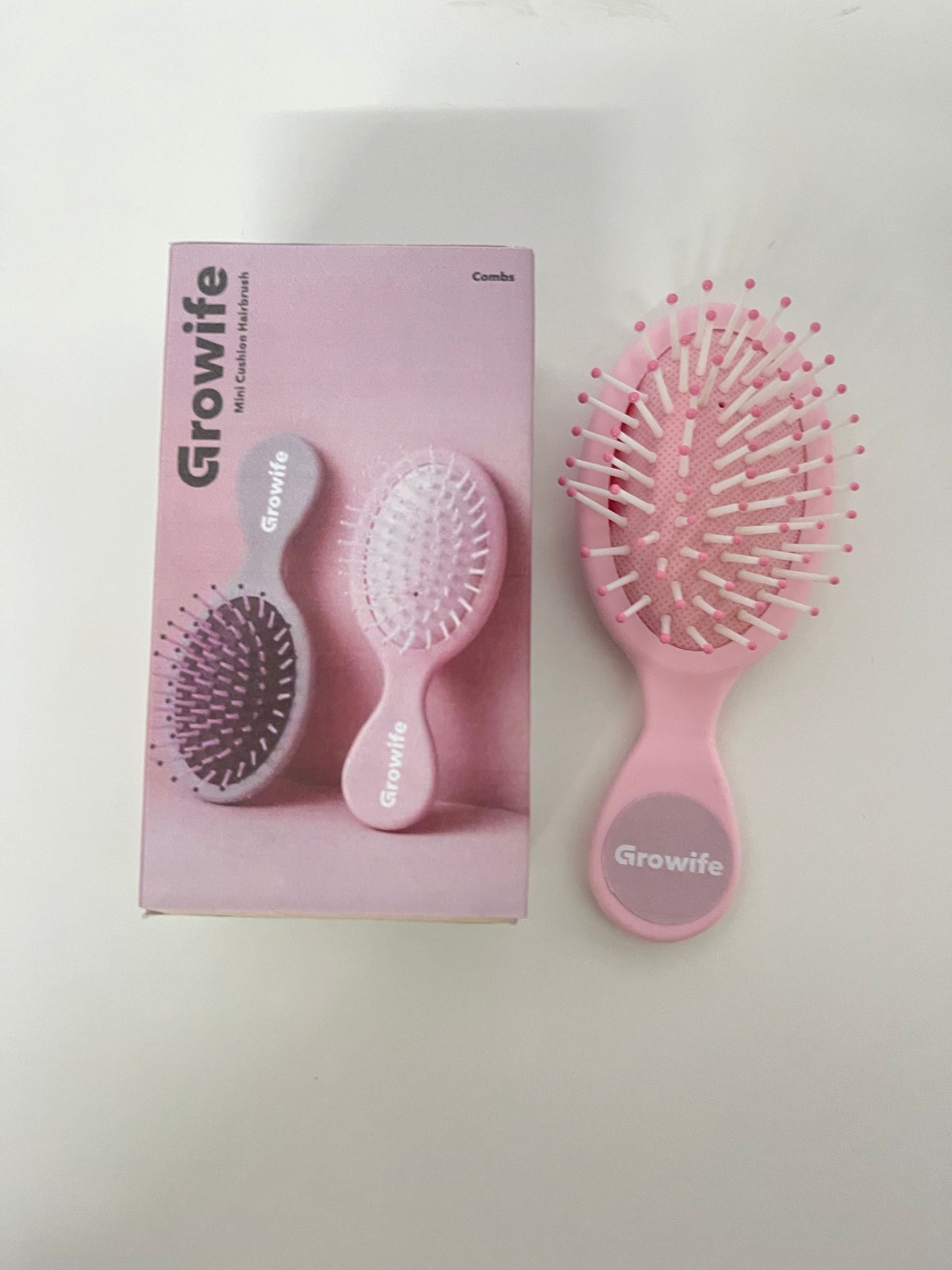 【Growife Mini Cushion Hairbrush】—— Gentle Grooming for Daily Hair Care