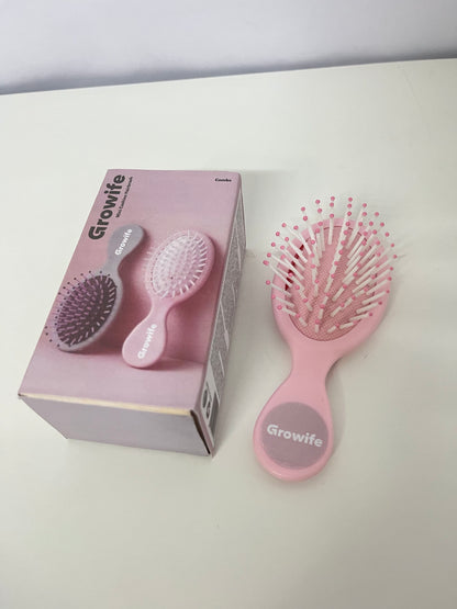 【Growife Mini Cushion Hairbrush】—— Gentle Grooming for Daily Hair Care