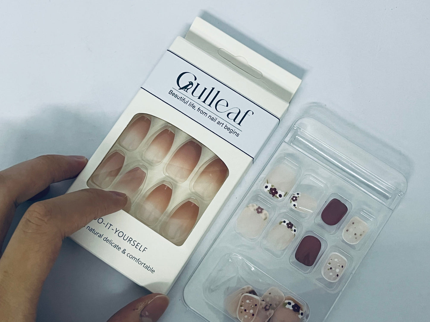 Gulleaf Full-Cover Nails, Press On Nails, Nail glue included, 'Short Square', Clear, Short Size, Squoval Shape, Includes 24 Nails