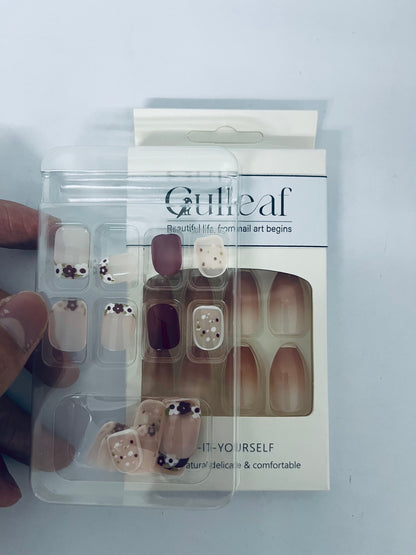 Gulleaf Full-Cover Nails, Press On Nails, Nail glue included, 'Short Square', Clear, Short Size, Squoval Shape, Includes 24 Nails
