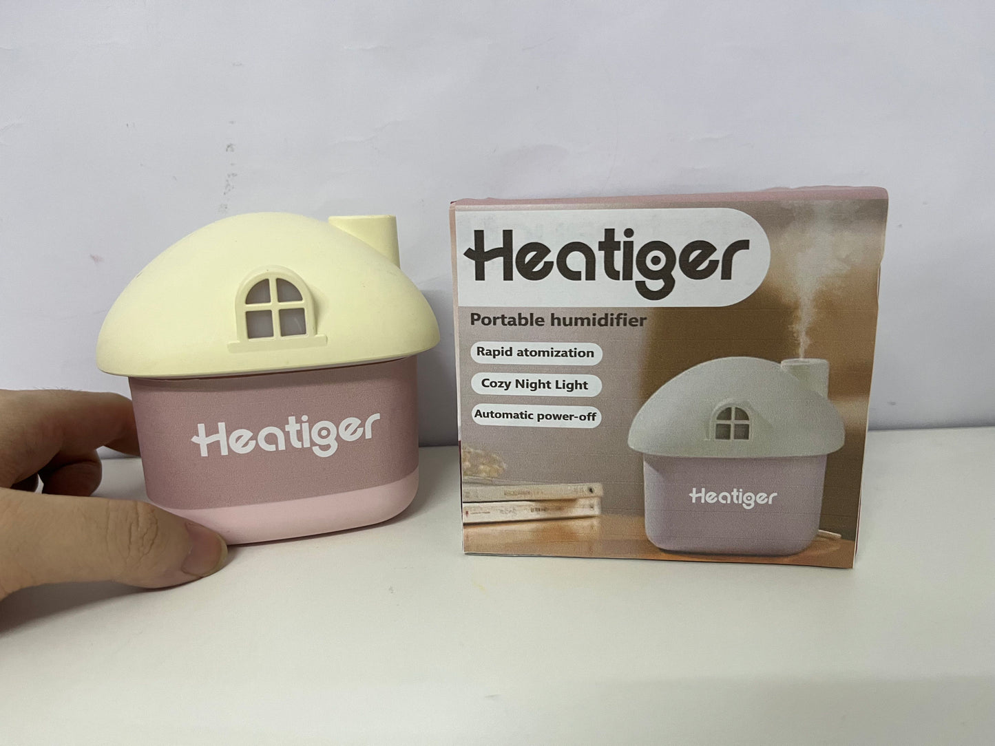 [Heatiger Humidifiers]-Mini House Humidifier - with Night Light Silent High Mist Portable Hydrating Device