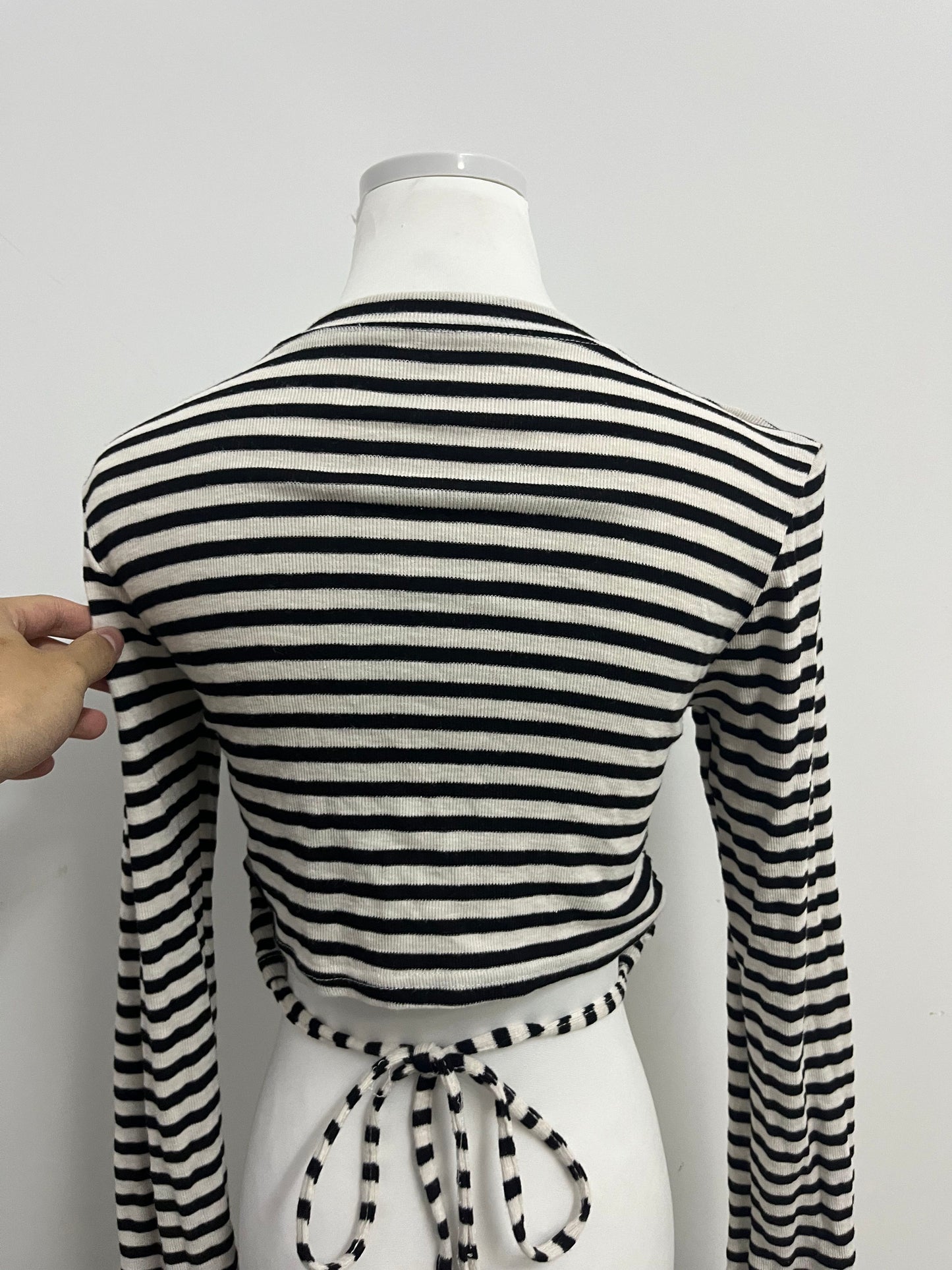 HomBee Tops as clothing Women's Striped Cropped Long-Sleeve Top Retro Stylish Slim-Fitting Versatile Item