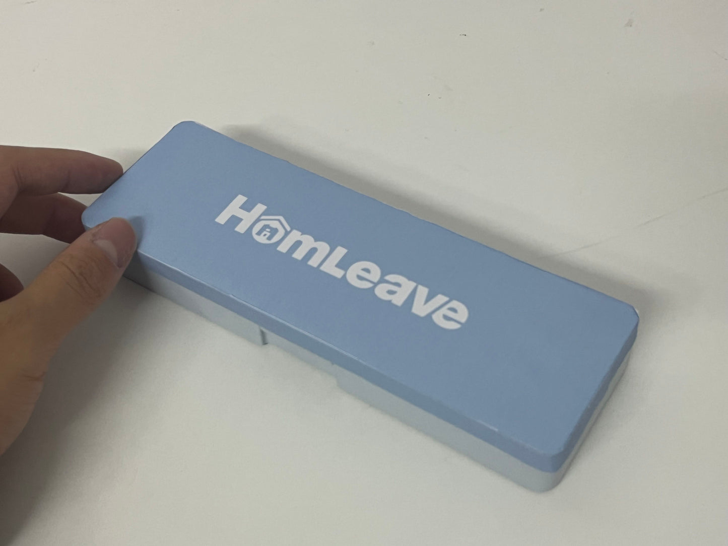 【HomLeave Two-Tone Pen Box】—— Stylish, Durable Storage for Your Stationery