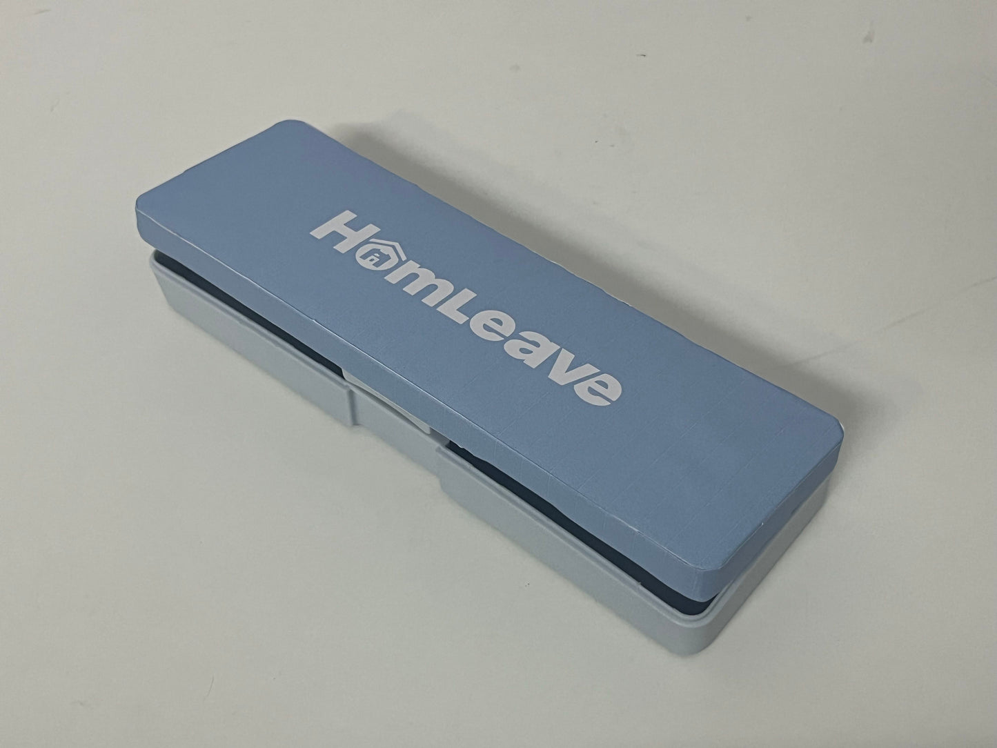 【HomLeave Two-Tone Pen Box】—— Stylish, Durable Storage for Your Stationery