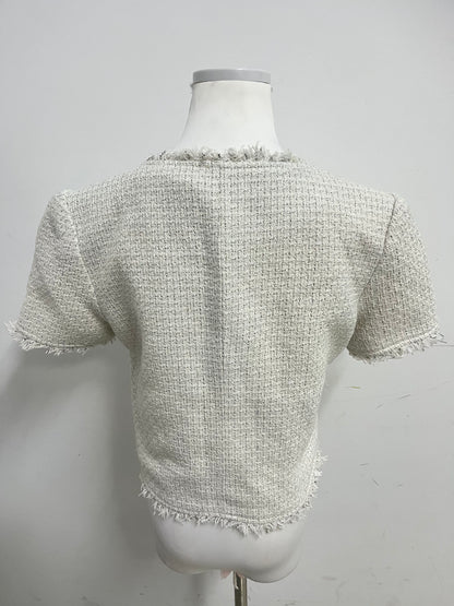 【Honeykey White Textured Cropped Coat】—— Chic & Versatile Daily Outerwear