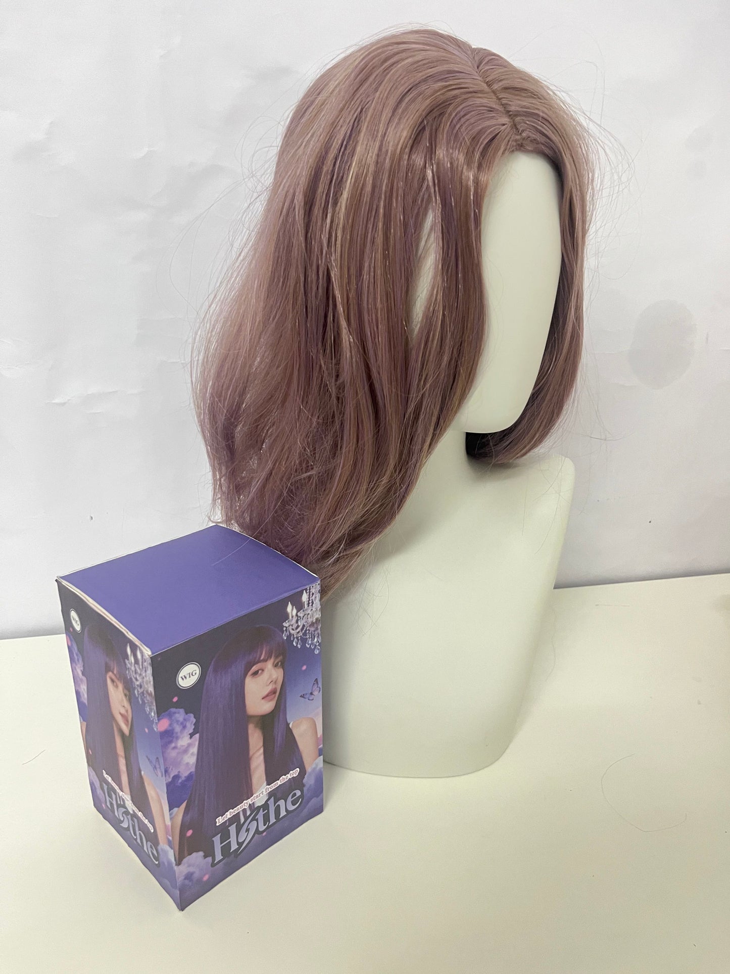 Hothe Gray-Purple Medium-Length Curly Wig Luxurious & Charming Versatile Styling A New Favorite for Daily and Social Looks