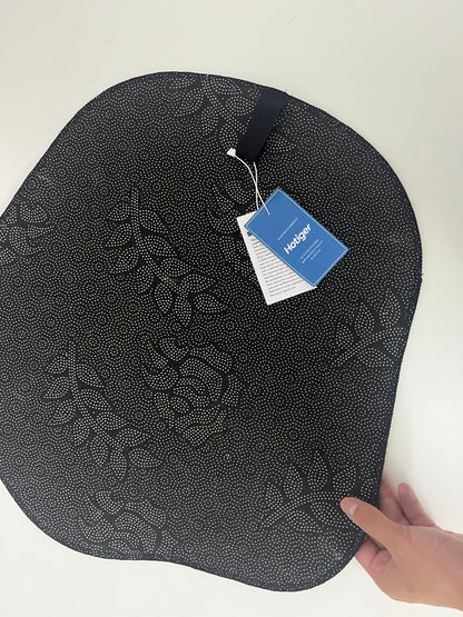 Hotiger Cute Paw Car Seat Cushion, Non-Slip Skin-Friendly Car Seat Pad, Stylish Interior Decoration for Car Seats