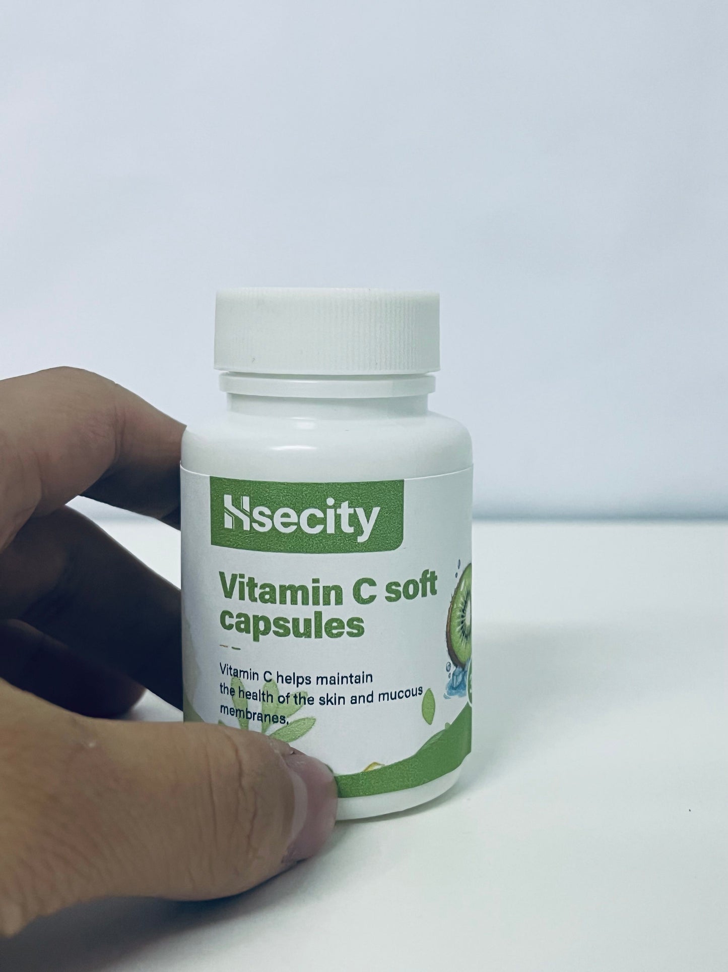 Hsecity Vitamin C Soft Capsules - Daily Nutritional Supplement for Skin & Mucous Membrane Health, Easy-to-Swallow Capsules in Compact Portable Bottle