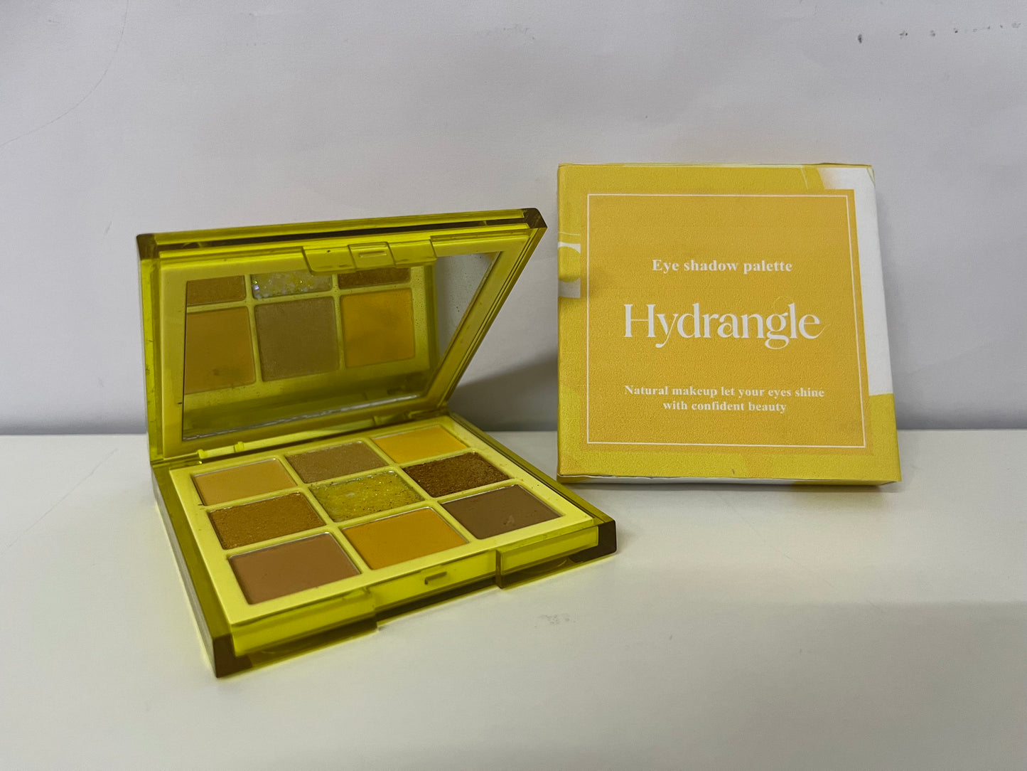 Hydrangle Warm Earthy Eye Shadow Palette —— Natural Glow for Confident Eye Makeup
