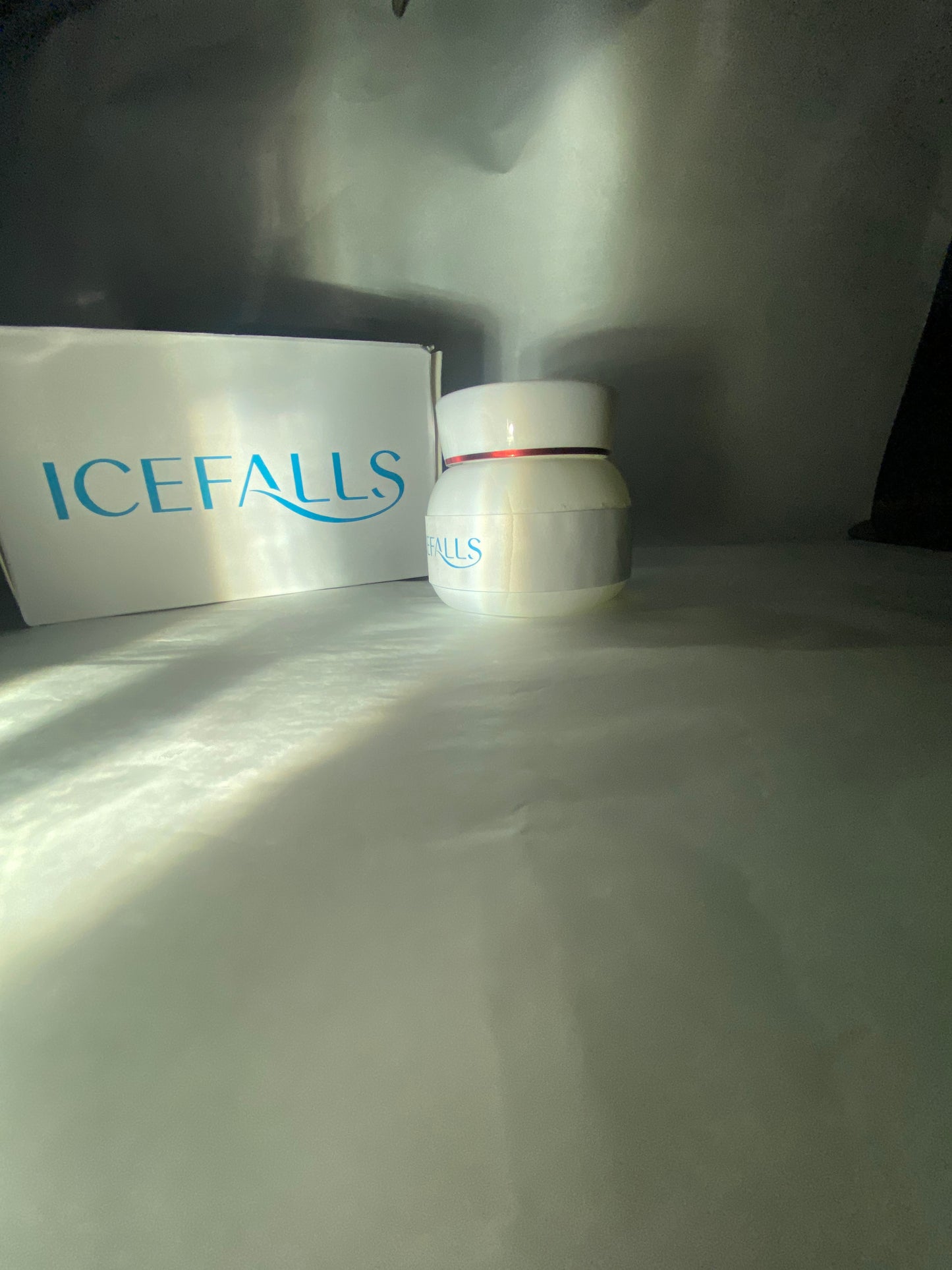 ICEFALLS Face cream Deep Moisturizing Day & Night Cream with Hyaluronic Acid, Panthenol & Allantoin – Anti-Wrinkle & Firming Skincare for Dry Skin