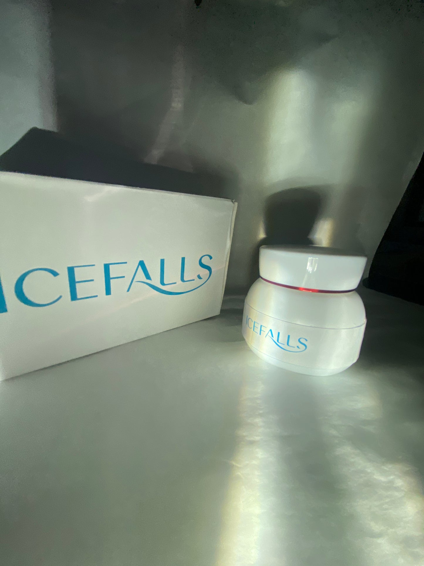 ICEFALLS Face cream Deep Moisturizing Day & Night Cream with Hyaluronic Acid, Panthenol & Allantoin – Anti-Wrinkle & Firming Skincare for Dry Skin