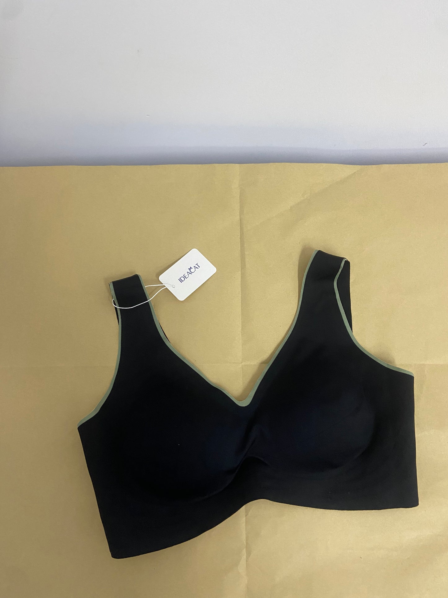 IDEACAT Underwear Comfort Wireless Bras for Women No Underwire Seamless Soft Everyday Bra Padded Women's Bralette