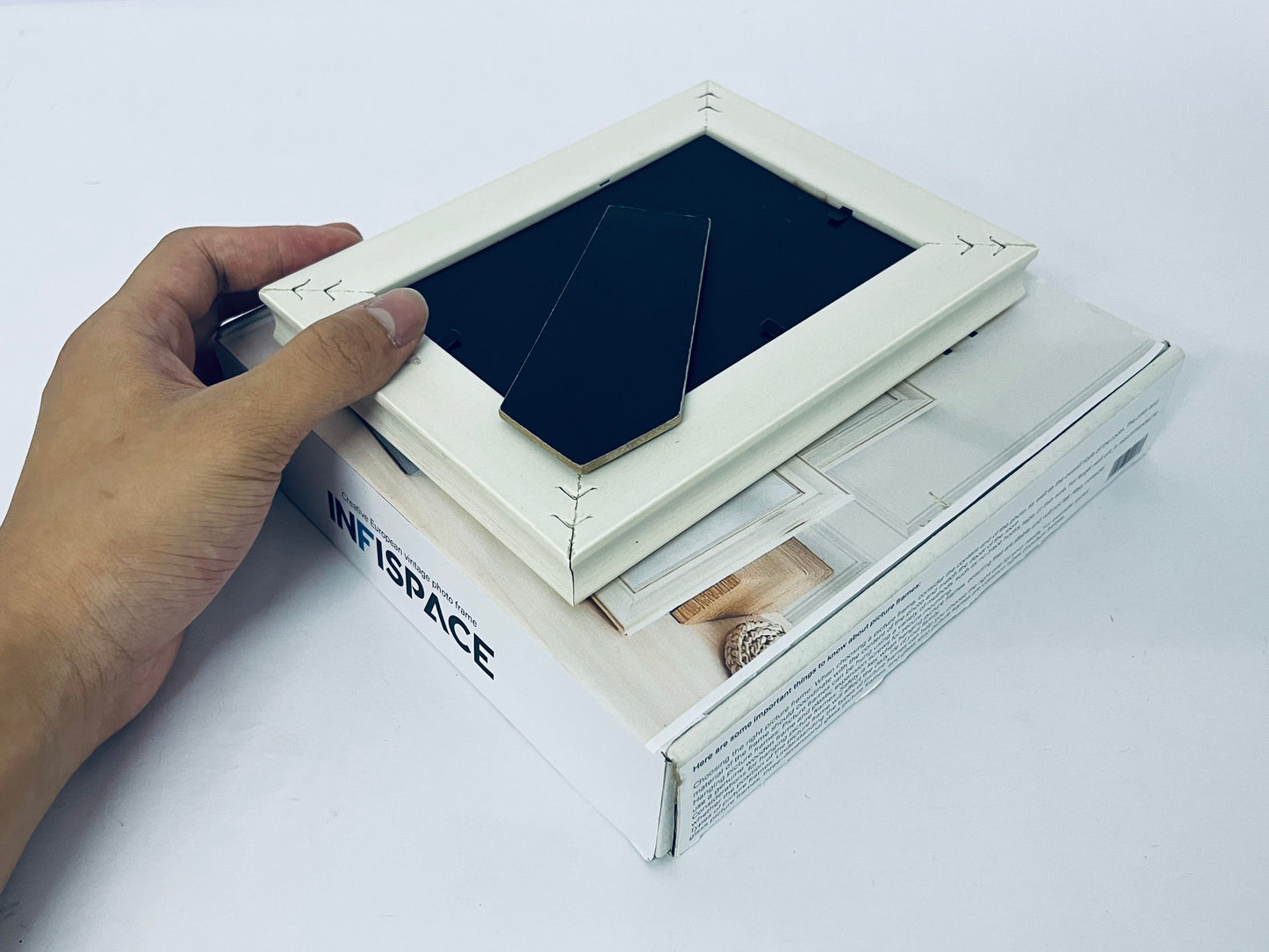 INFISPACE 11x14 Picture Frame with Shatter-Resistant Glass - Use as 8x10 Frame with Mat or Display 11x14 Photo Without Mat - Signature Collection - Picture Frames for Wall Display