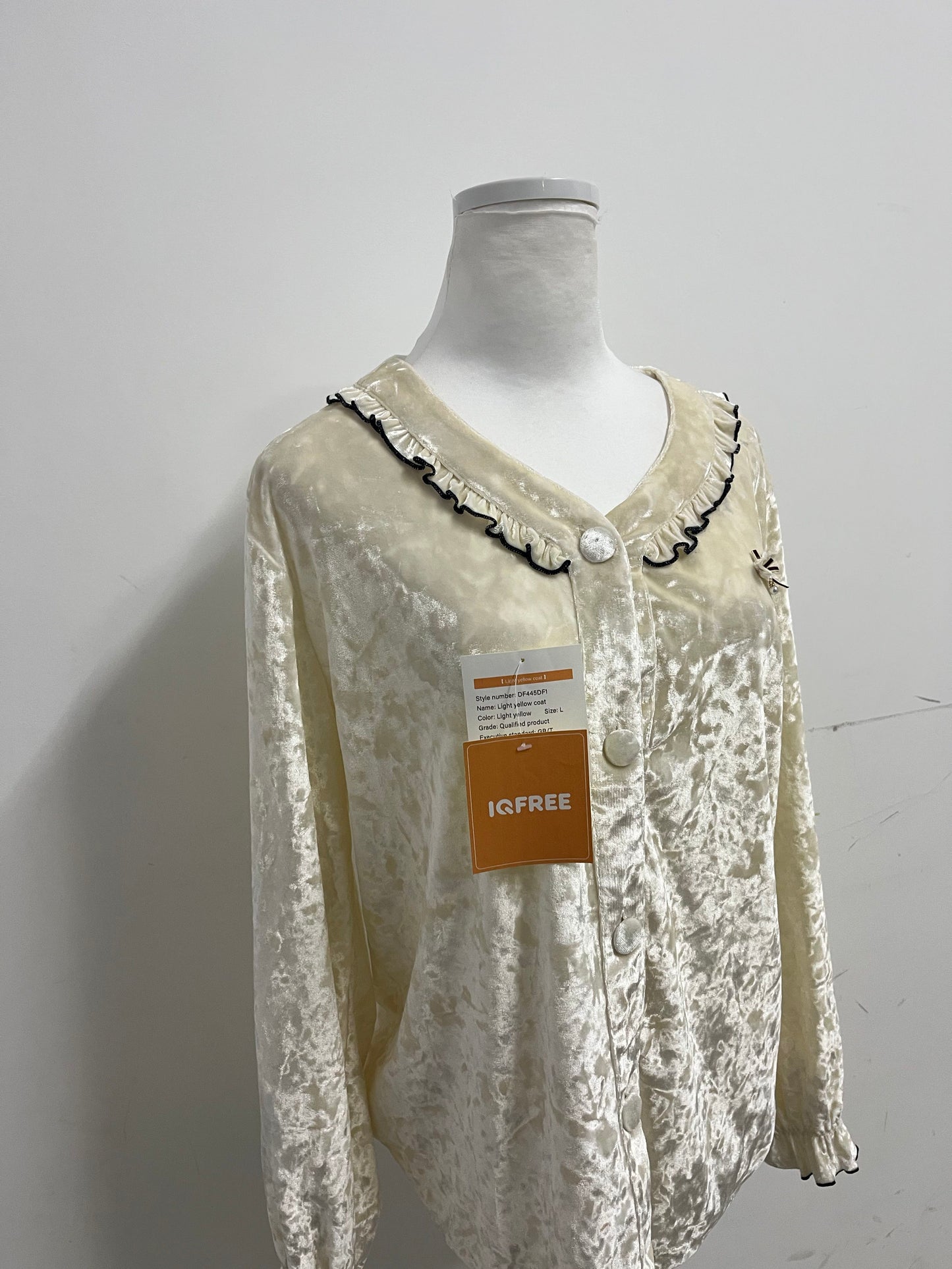 IQFREE Coats Light Yellow Velvet Lace Blouse Retro & Sweet Atmosphere Outfit Item