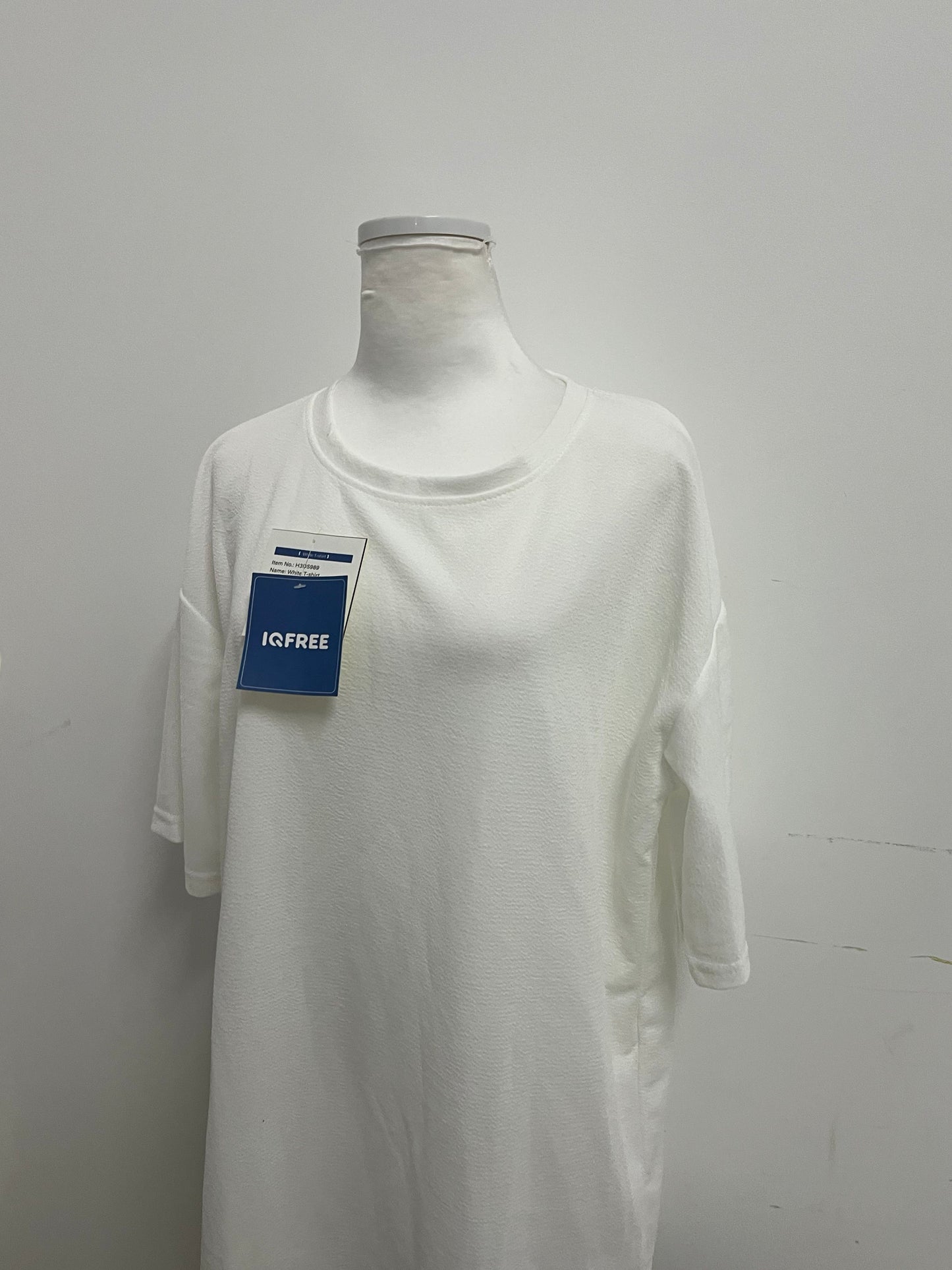 IQFREE White Oversized Mid-Sleeve T-Shirt Textured Fabric A Comfortable & Versatile Item for Daily Leisure