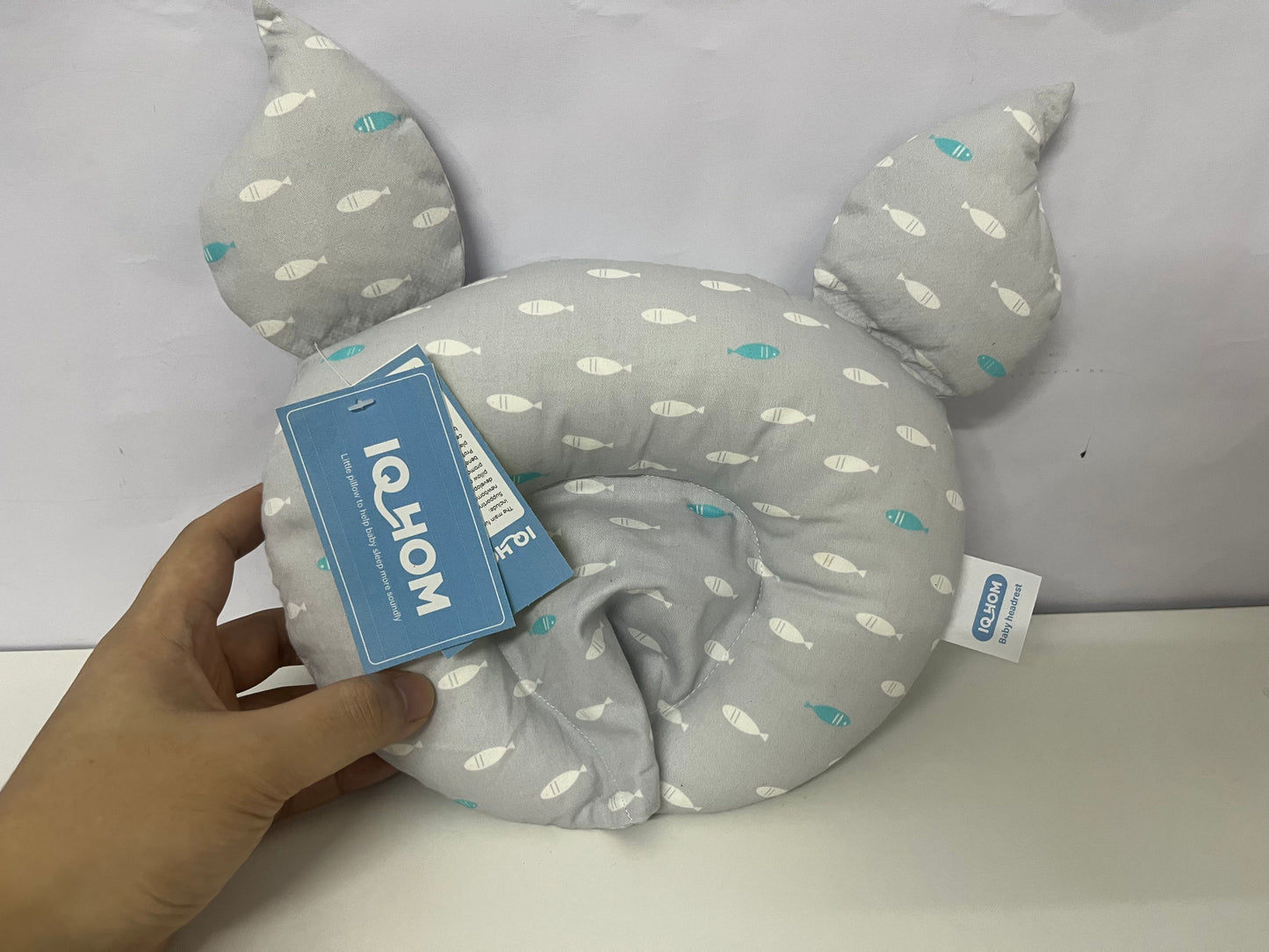 IQHOM Baby Headrest Pillow: Soft Gray Fish-Print U-Shaped Pillow with Breathable Fabric – Gentle Neck & Head Support for Infants in Cribs/Strollers
