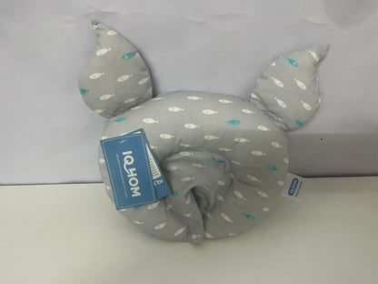 IQHOM Baby Headrest Pillow: Soft Gray Fish-Print U-Shaped Pillow with Breathable Fabric – Gentle Neck & Head Support for Infants in Cribs/Strollers