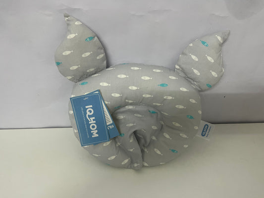 IQHOM Baby Headrest Pillow: Soft Gray Fish-Print U-Shaped Pillow with Breathable Fabric – Gentle Neck & Head Support for Infants in Cribs/Strollers