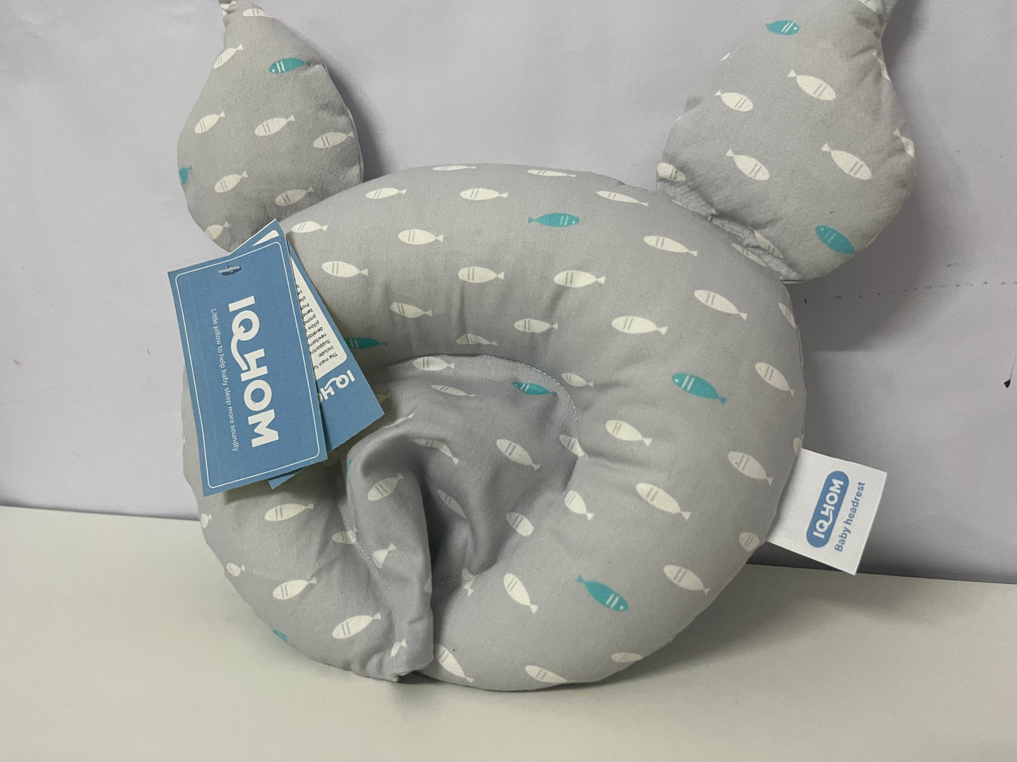 IQHOM Baby Headrest Pillow: Soft Gray Fish-Print U-Shaped Pillow with Breathable Fabric – Gentle Neck & Head Support for Infants in Cribs/Strollers
