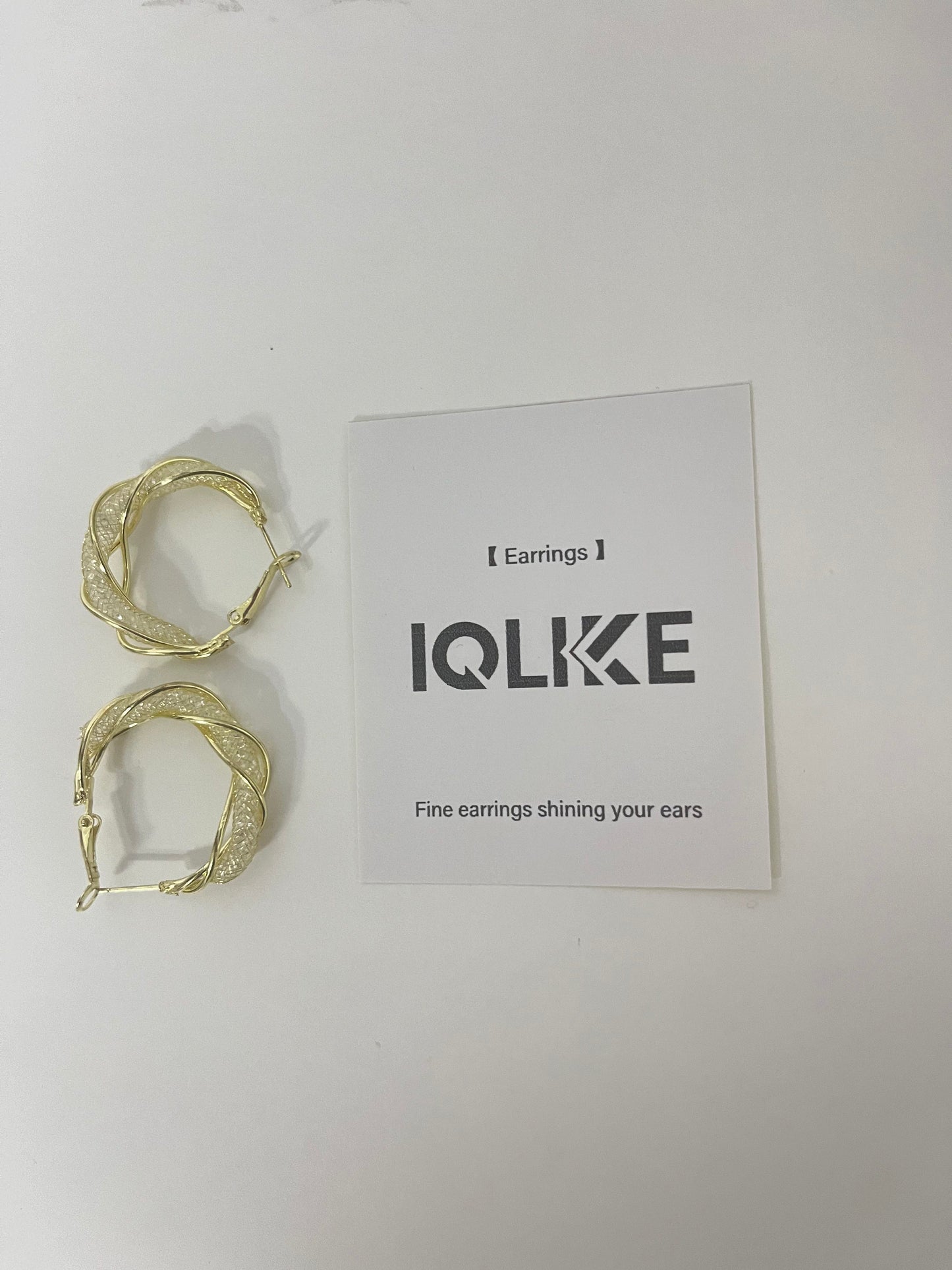 【IQLIKE Gold Woven Hoop Earrings】—— Shiny Accent for Your Daily Style