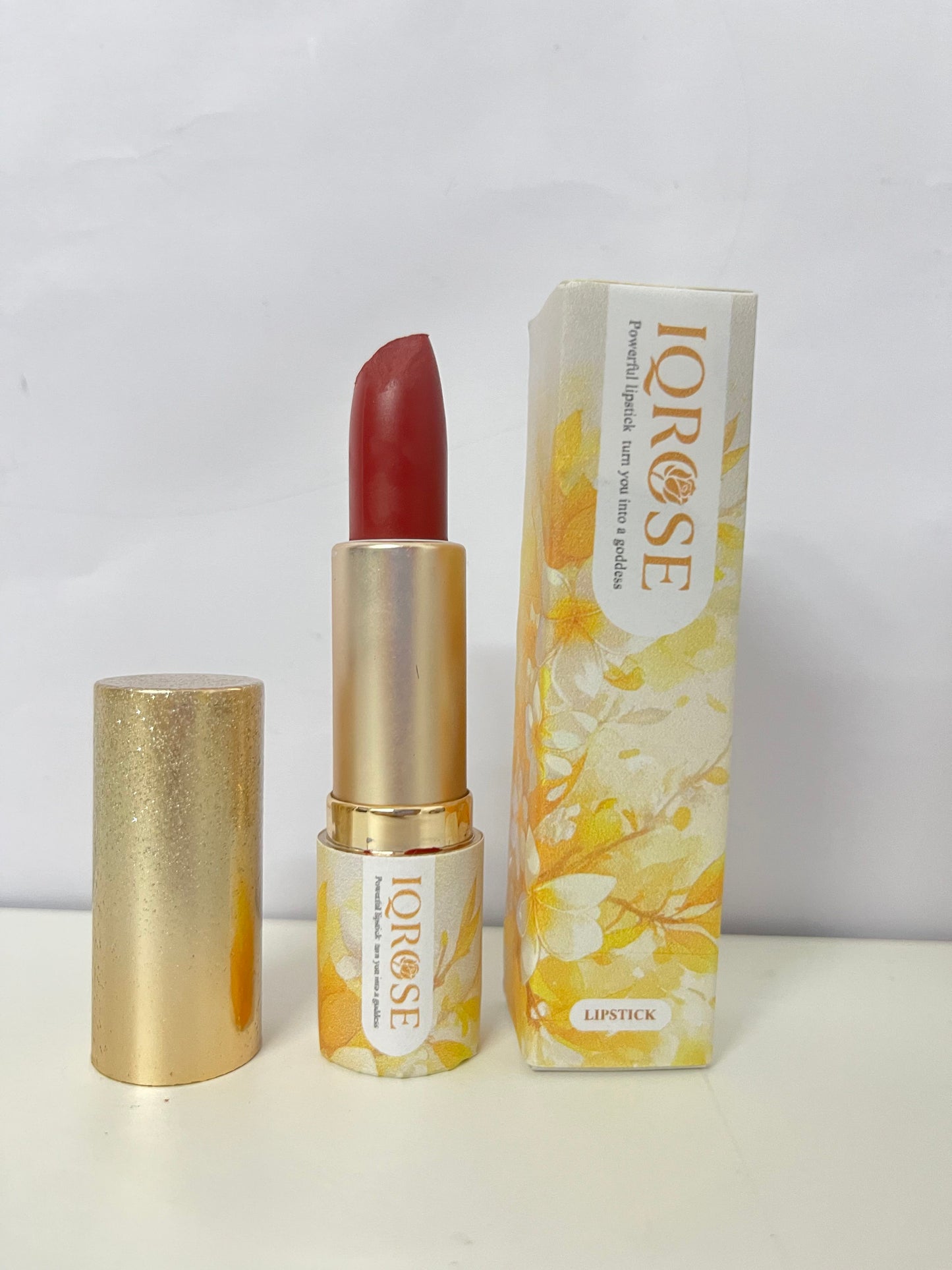 IQROSE Warm Red Brown Lipstick Velvet Texture An Elegant Accent Item for Daily Makeup