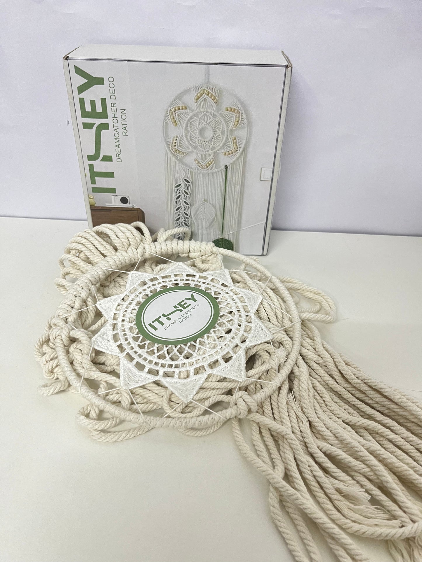 ITHEY Hand-Woven Dreamcatcher Decoration Bohemian Style Cozy Hanging Ornament An Artistic Atmosphere Item for Home Space