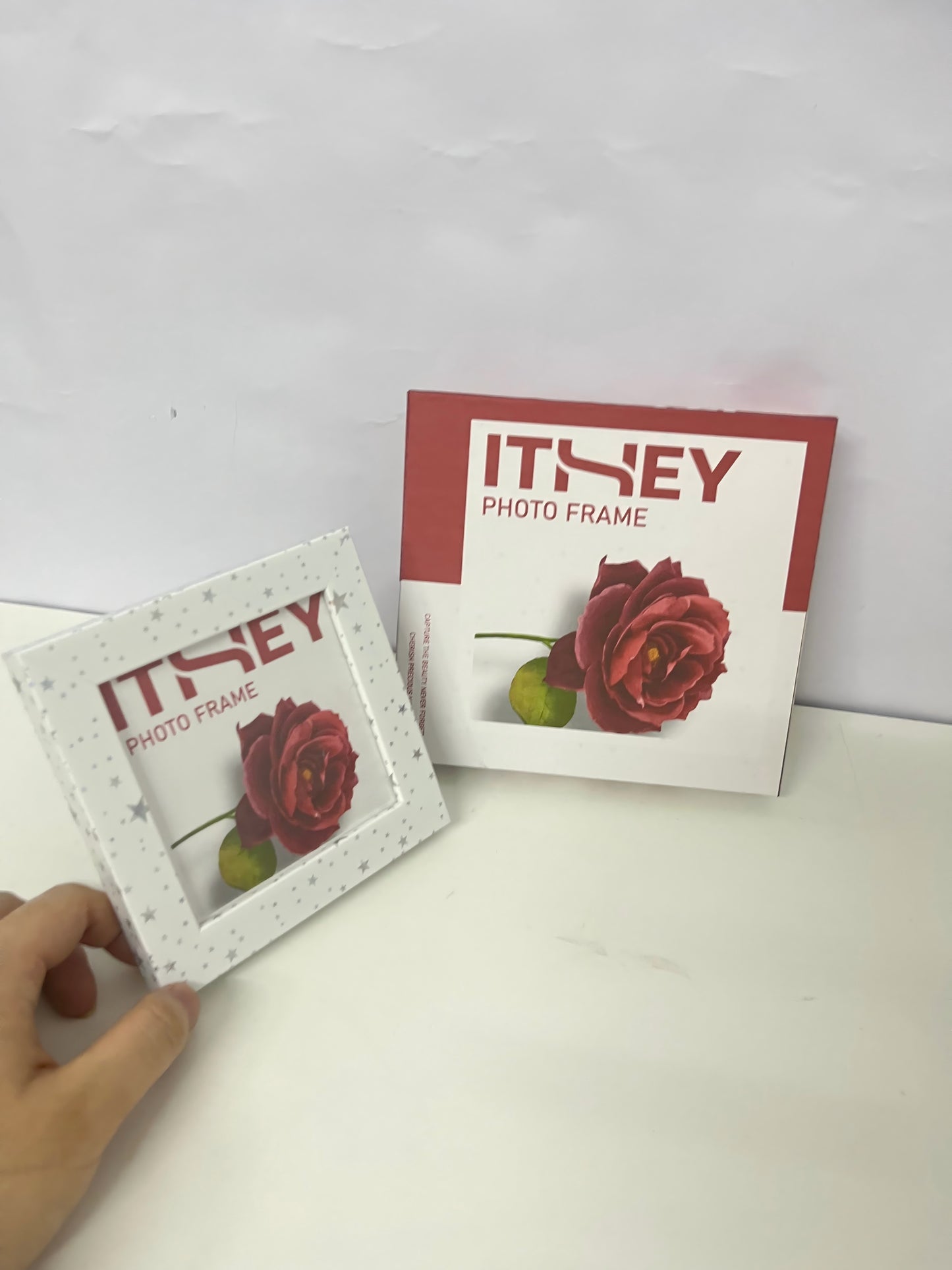 ITHEY Starry Sparkle Photo Frame Rose Theme Style Exquisite Texture A Dual-Purpose Item for Memory Storage & Space Decoration