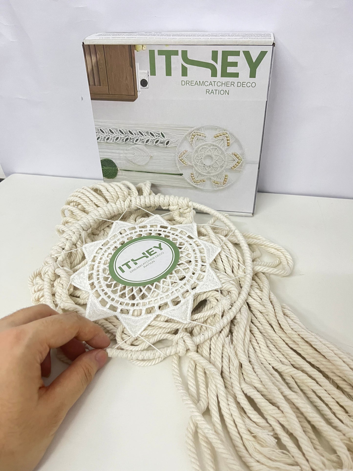 ITHEY Hand-Woven Dreamcatcher Decoration Bohemian Style Cozy Hanging Ornament An Artistic Atmosphere Item for Home Space