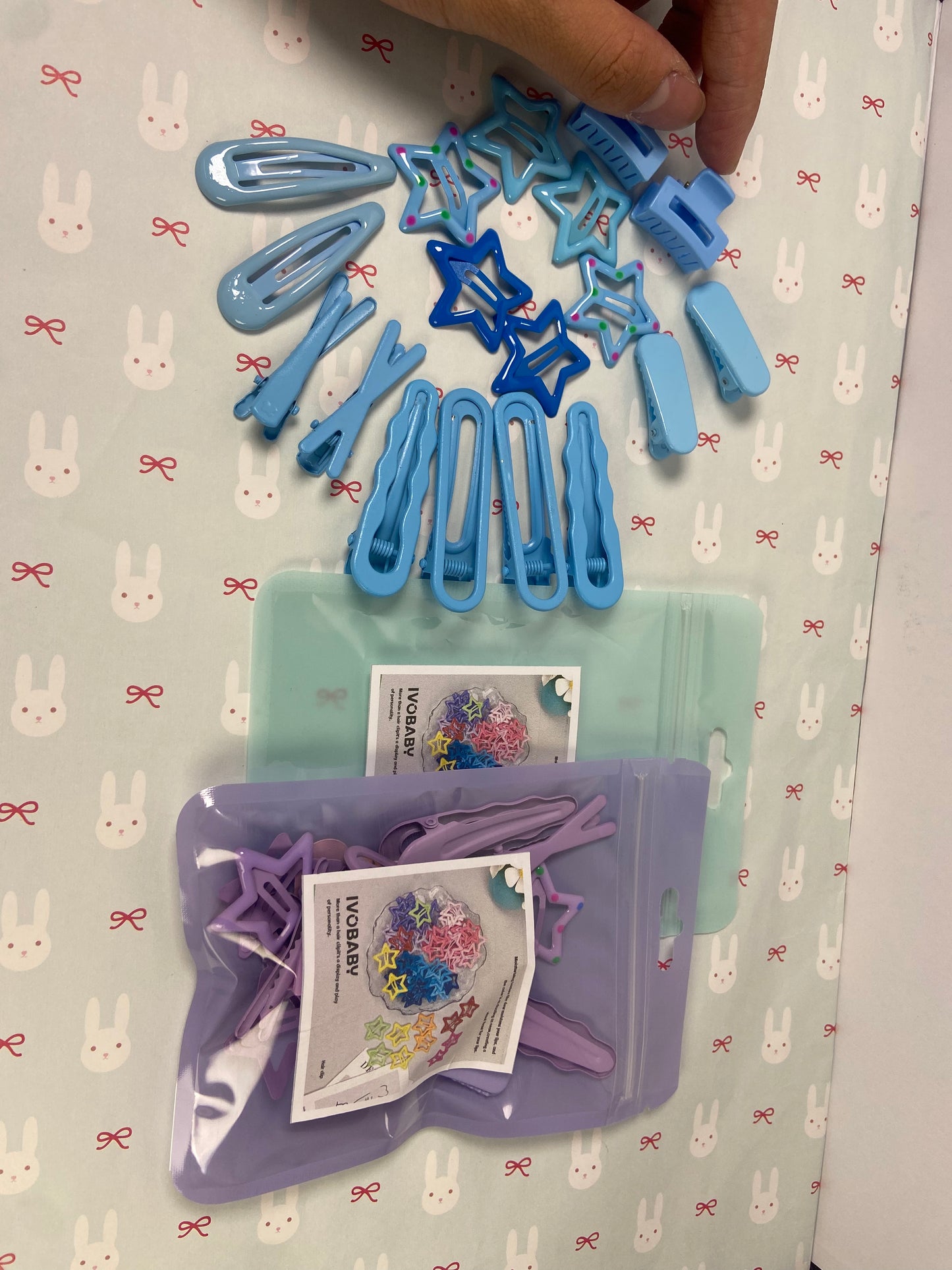 IVOBABY candy-colored Hair Clips,6 Pcs No Slip star,8 Pcs Metal and 4 Pcs Plastic Hair Claw ashion Hair Snap Clips Barrettes for Kids Teens Women