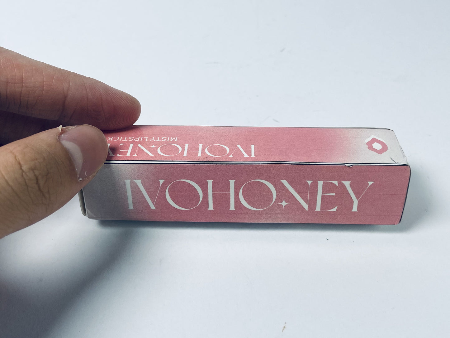 IVOHONEY Hydrating Matte Lipstick Moisturizing, High-Pigment, Vegan Formula Long-Lasting, Non-Drying, One-handed Capless Lipstick for Easy Application