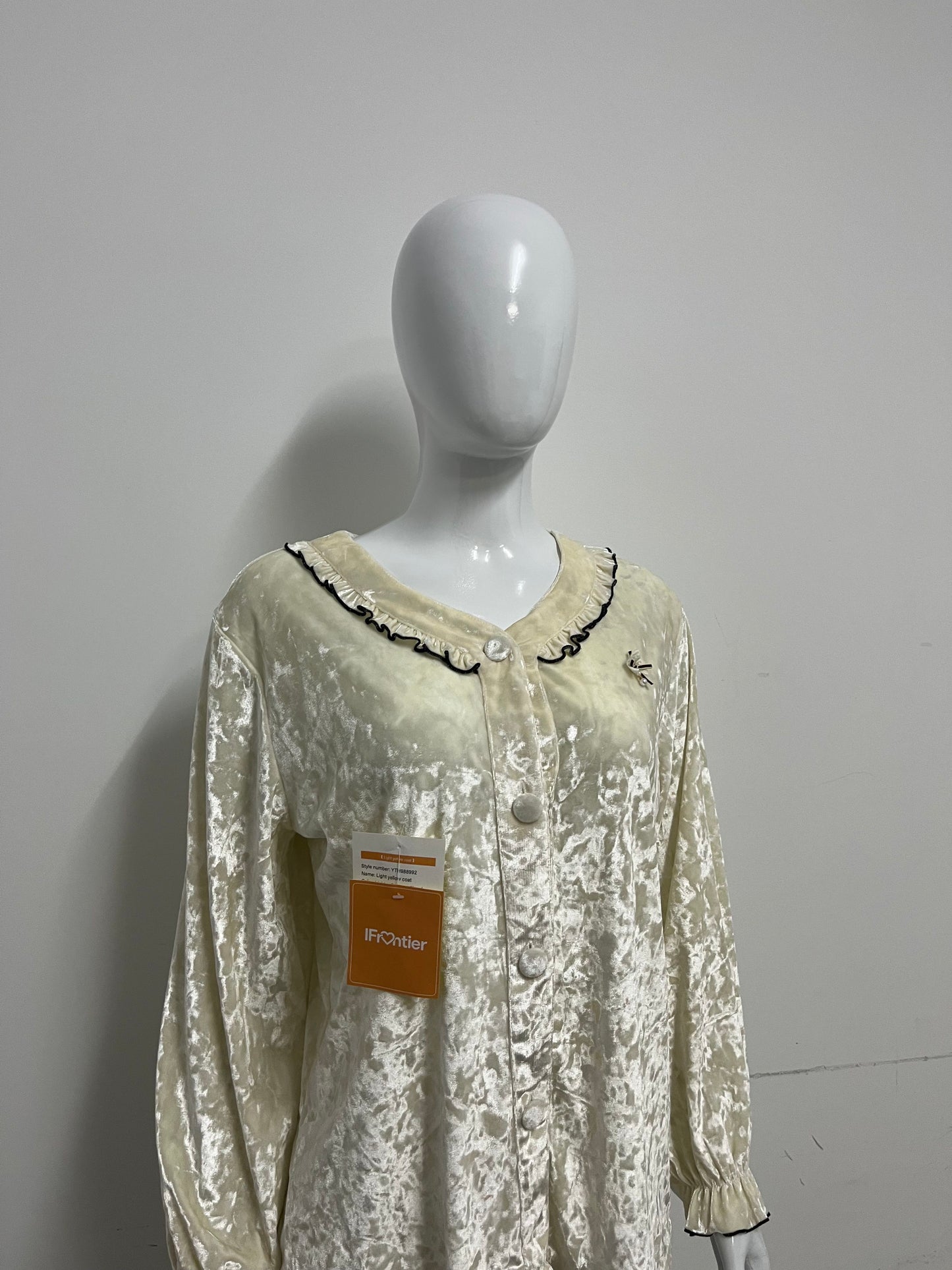 [IFrontier Tops as clothing]-Cream Velvet Long-Sleeve Top - Retro Ruffled Atmosphere Blouse