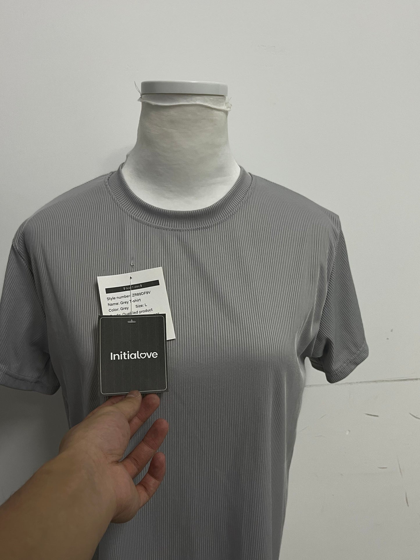[Initialove Tee-shirts]-Textured Grey Short Sleeve - Loose-Fit Slimming Crew Neck Top