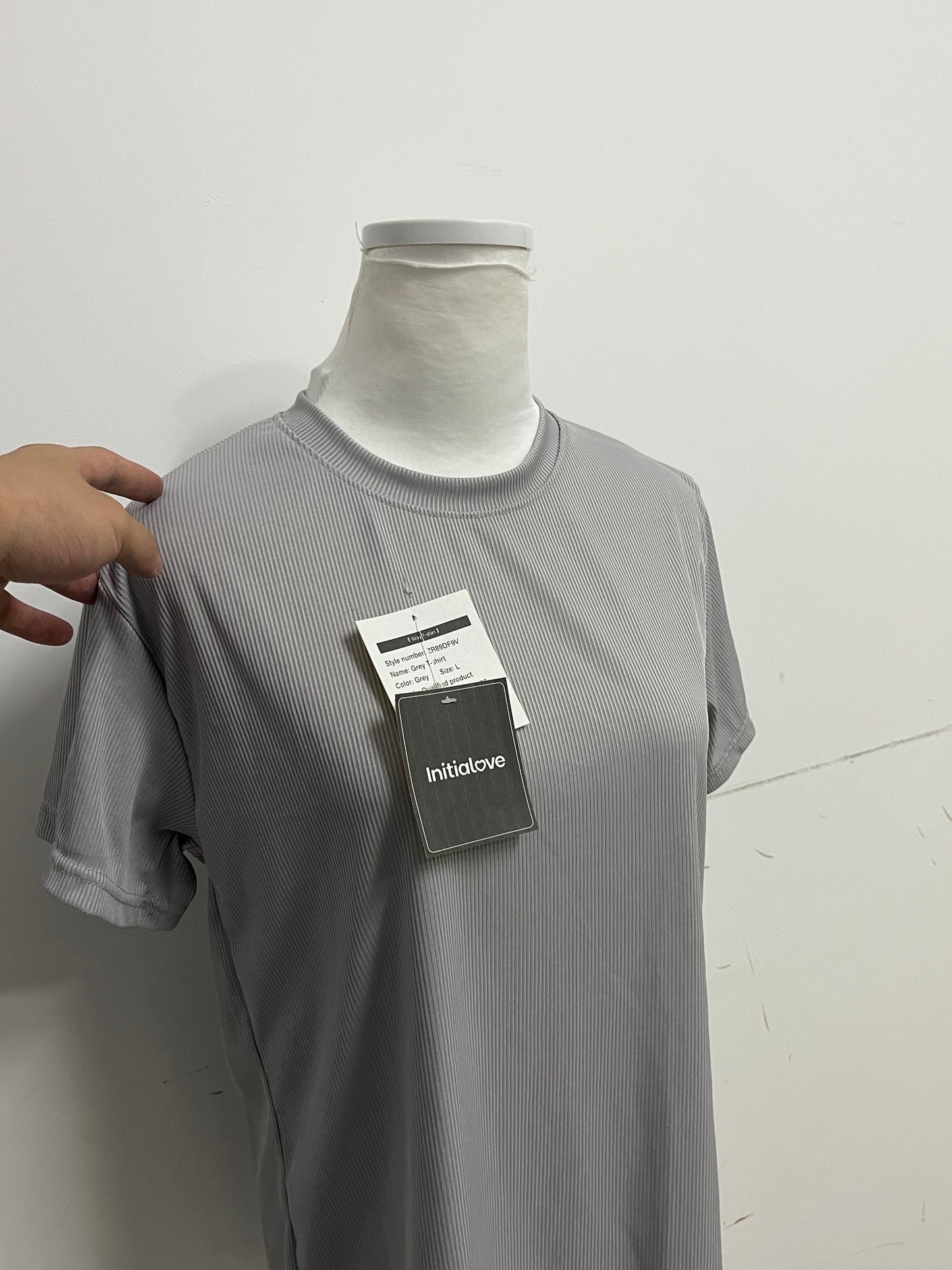[Initialove Tee-shirts]-Textured Grey Short Sleeve - Loose-Fit Slimming Crew Neck Top