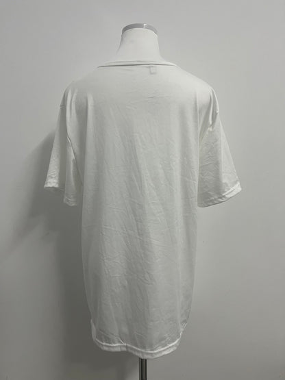 Inthat Women's White V - Neck Short - Sleeve T - Shirt