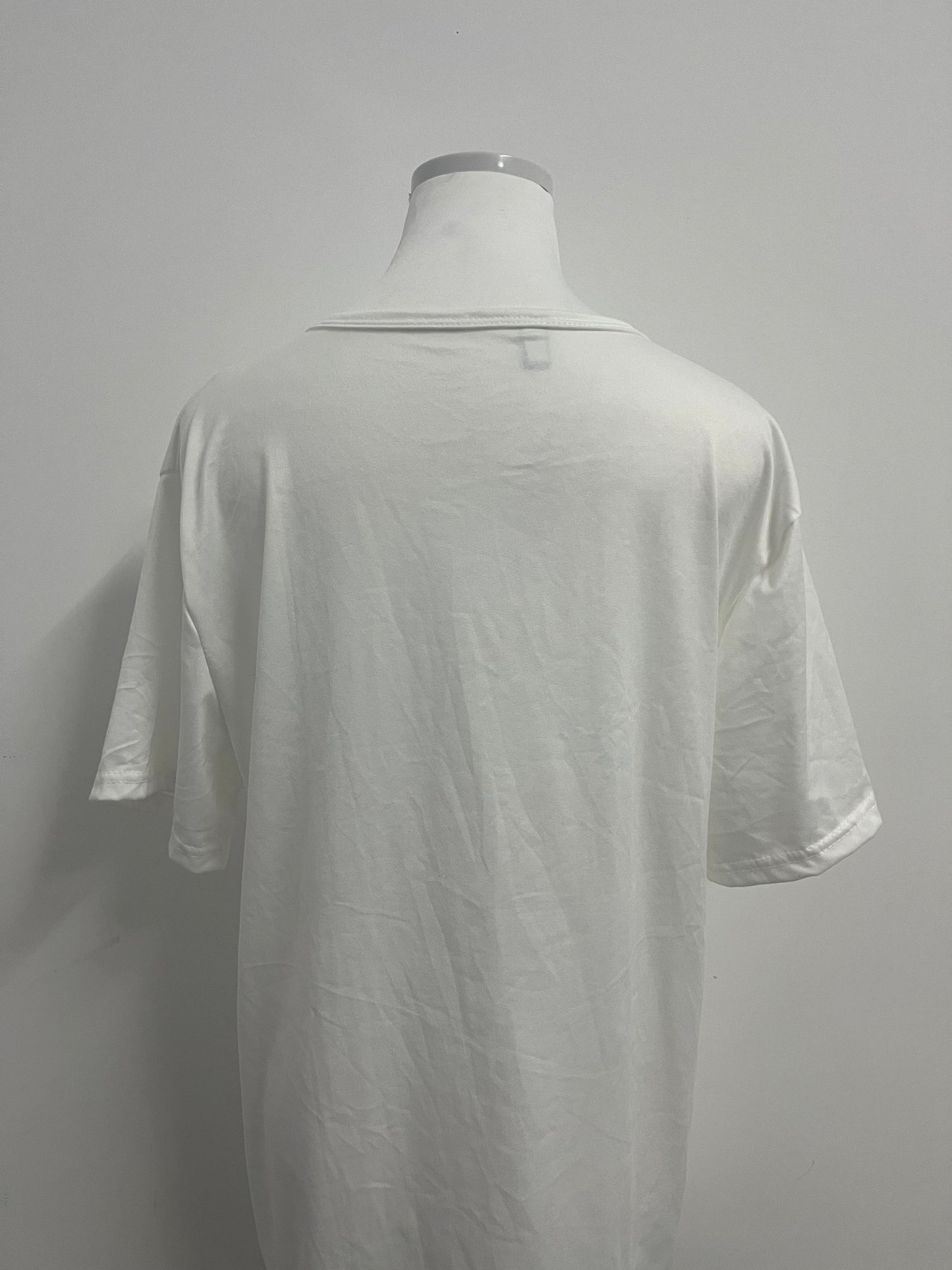 Inthat Women's White V - Neck Short - Sleeve T - Shirt