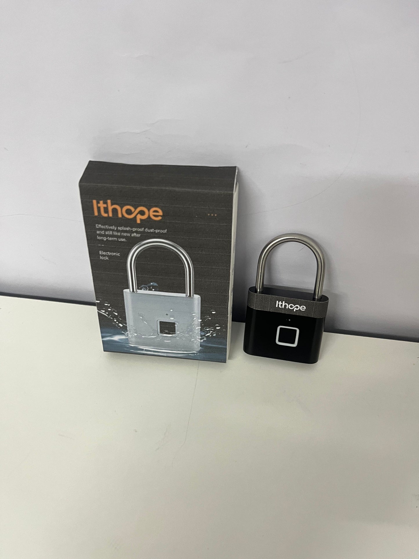 Ithope Electronic locks Waterproof Dustproof Fingerprint Electronic Padlock
