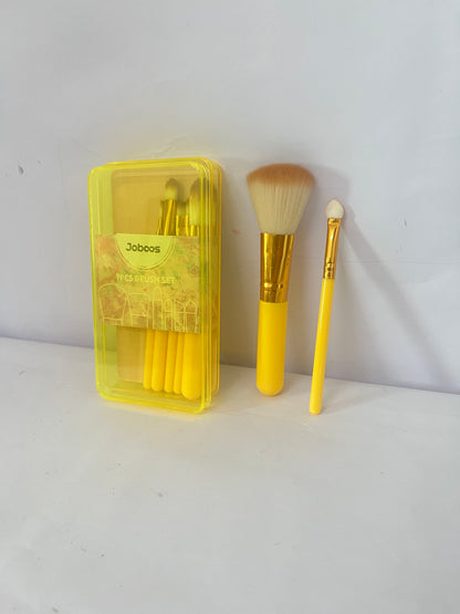 Joboos Cosmetic brushes Professional Makeup Brush Set, 7 Pieces, Synthetic Bristles for Face and Eyes, Yellow