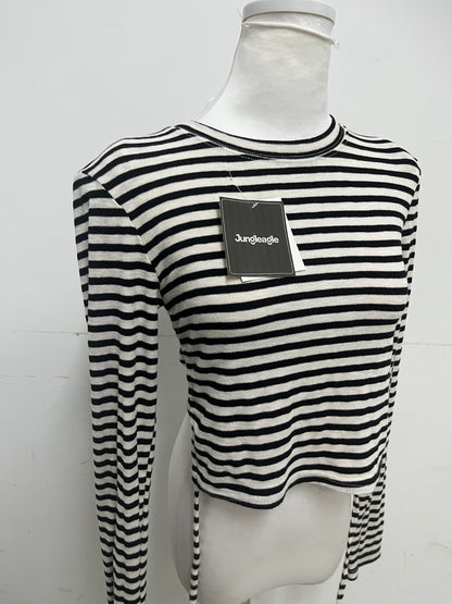 【Jungleagle Striped Cropped Top】—— Stylish & Versatile Daily Essential
