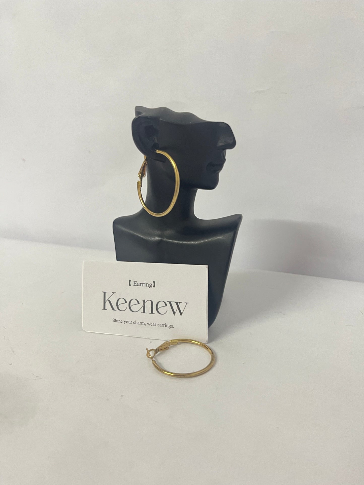 Keenew Hypoallergenic Gold Hoop Earrings for Women,Gold Surgical Steel Hoops Earrings, Thin Hoop Earring for Women, Classic Hoops Everyday Wear