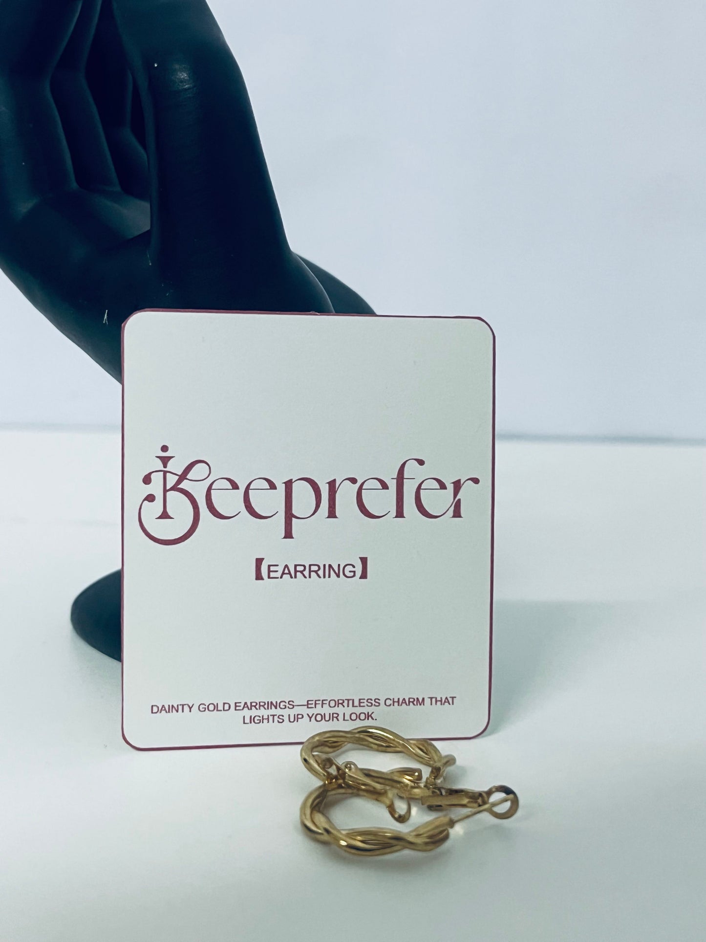 【Keeprefer Twisted Gold-Tone Hoop Earrings】—— Dainty Charm to Elevate Your Daily Style
