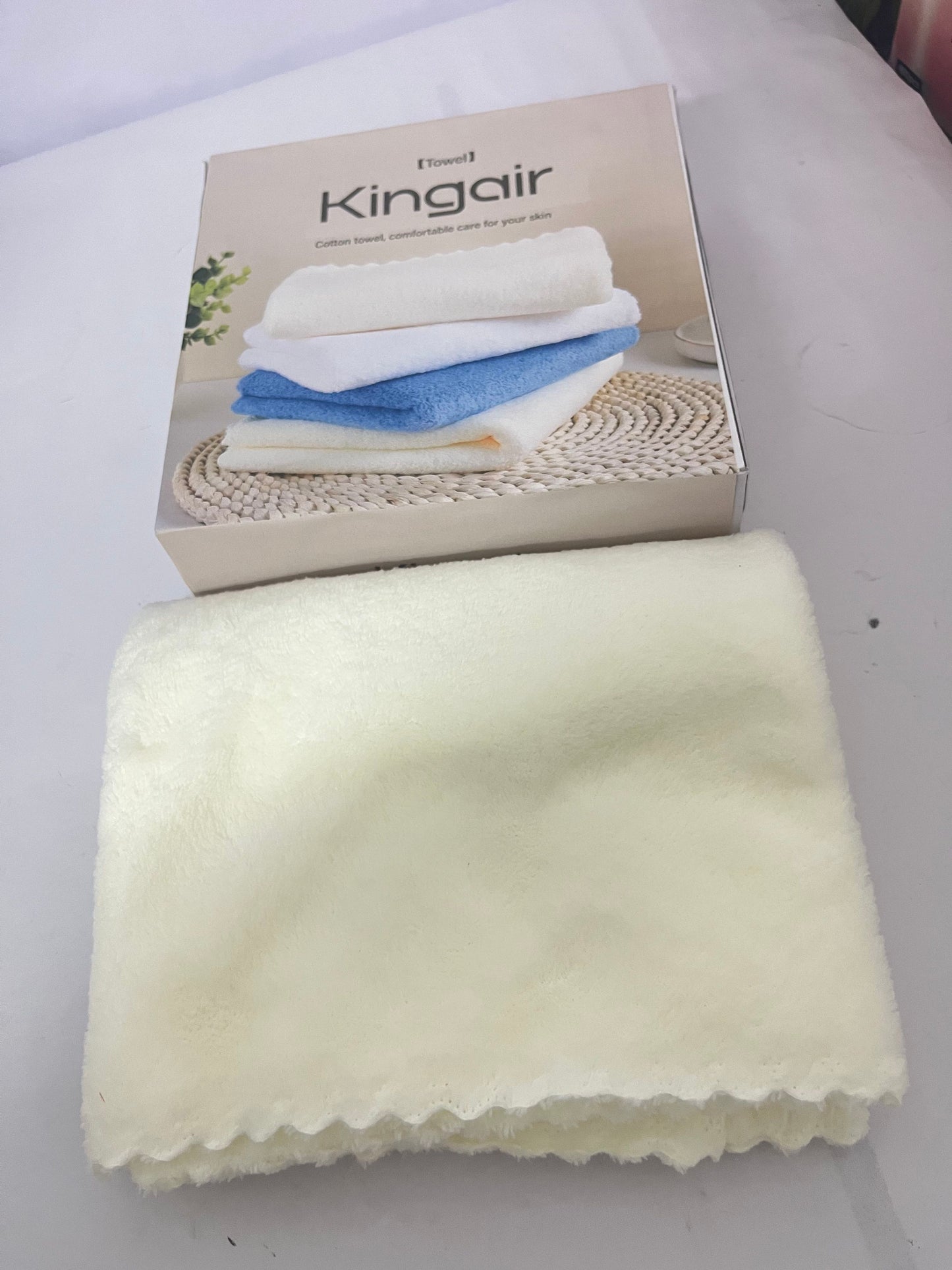 Kingair  Towel 100% Cotton - Washcloth- Flannel Face Cloths, Highly Absorbent and Soft Feel Fingertip Towels