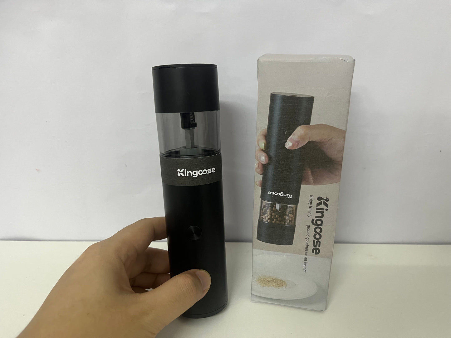 Kingcose Electric Pepper Grinder A Fresh Seasoning Essential for Kitchen & Dining Table