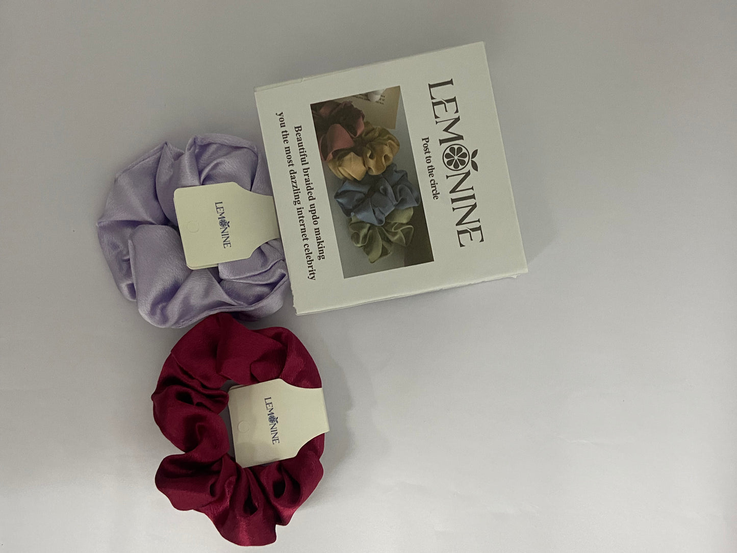 LEMONINE Hair scrunchies Hair Rope 2Pcs Hair Tie Large Intestine Loop Satin Fabric Velvet Head Flower Ladies Head Rope Hair Accessories, Purple and red
