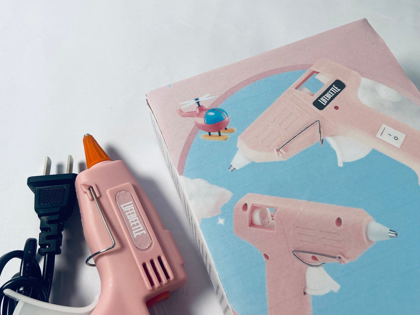 LIFEBEETLE 3.6V Cordless Hot Glue Gun, Fast Preheating, Smart Power-Off, USB-C Rechargeable Glue Gun, Less-drip Hot Glue Gun Kit with 20 Pcs Premium Mini Glue Sticks for DIY, Crafting and Arts