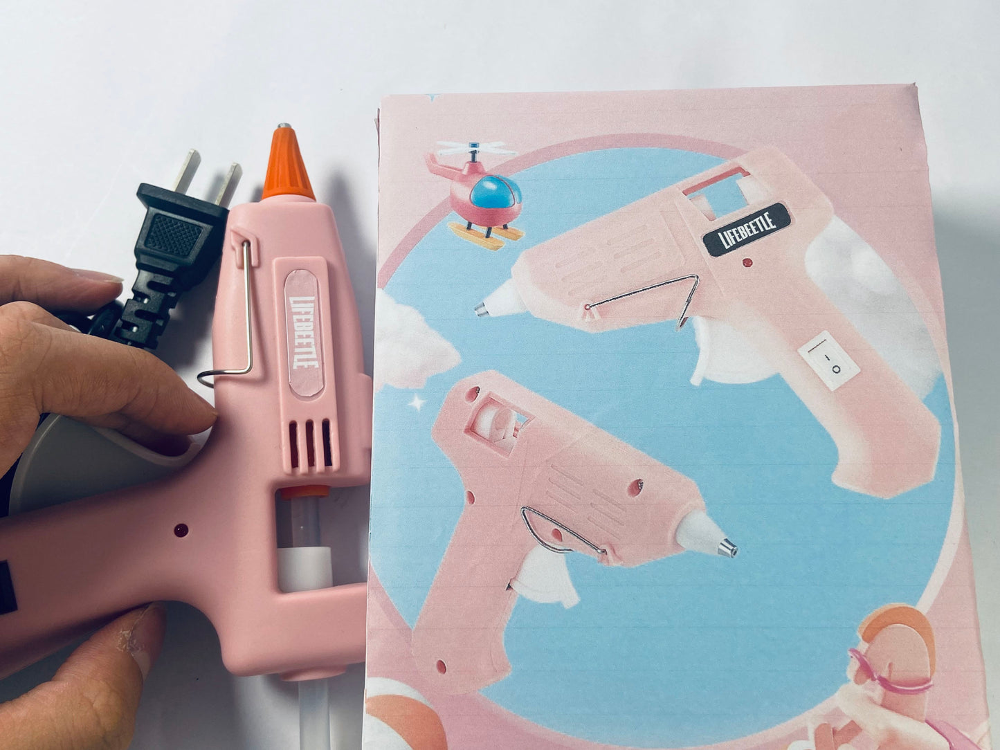 LIFEBEETLE 3.6V Cordless Hot Glue Gun, Fast Preheating, Smart Power-Off, USB-C Rechargeable Glue Gun, Less-drip Hot Glue Gun Kit with 20 Pcs Premium Mini Glue Sticks for DIY, Crafting and Arts