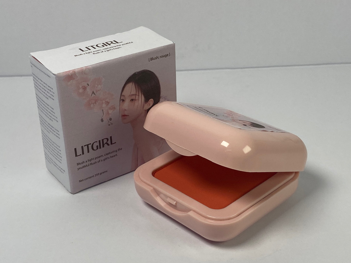 LITGIRL Cheek rouges - Natural, Light Mineral Powder Blush For Sensitive Skin - Blendable, Buildable Rouge - Pigmented, Dewy Glow - Vegan, Cruelty Free, Eco Friendly Makeup - Peach Red