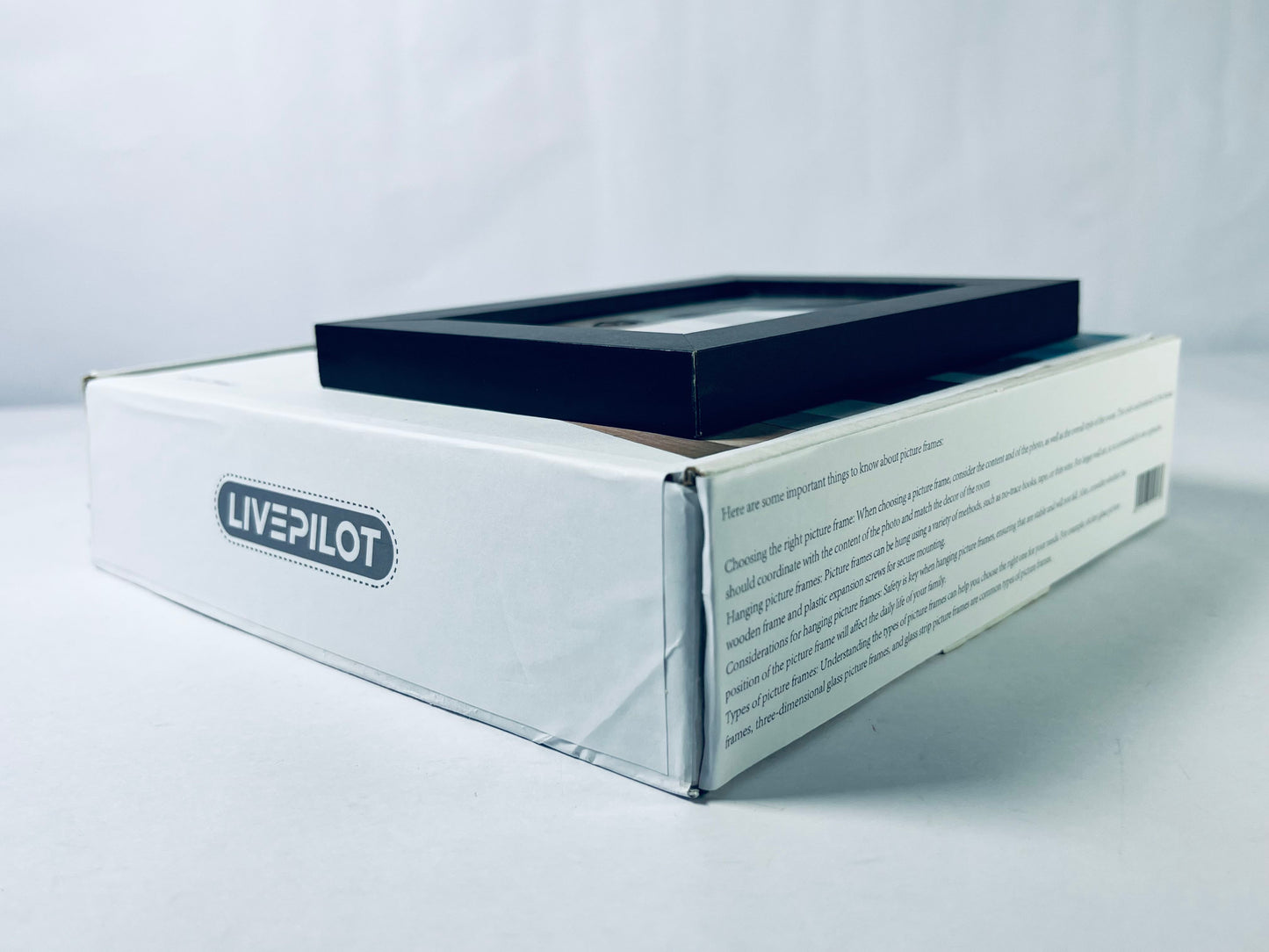 LIVEPILOT Classic Picture frames Tabletop or Wall Display