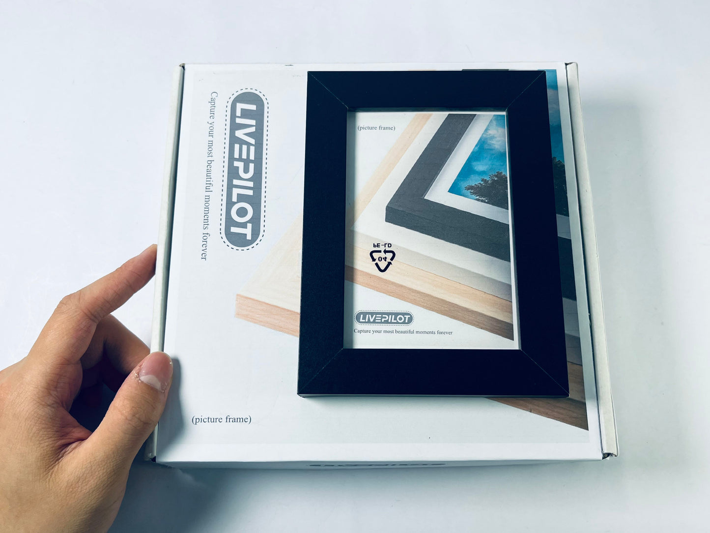 LIVEPILOT Classic Picture frames Tabletop or Wall Display