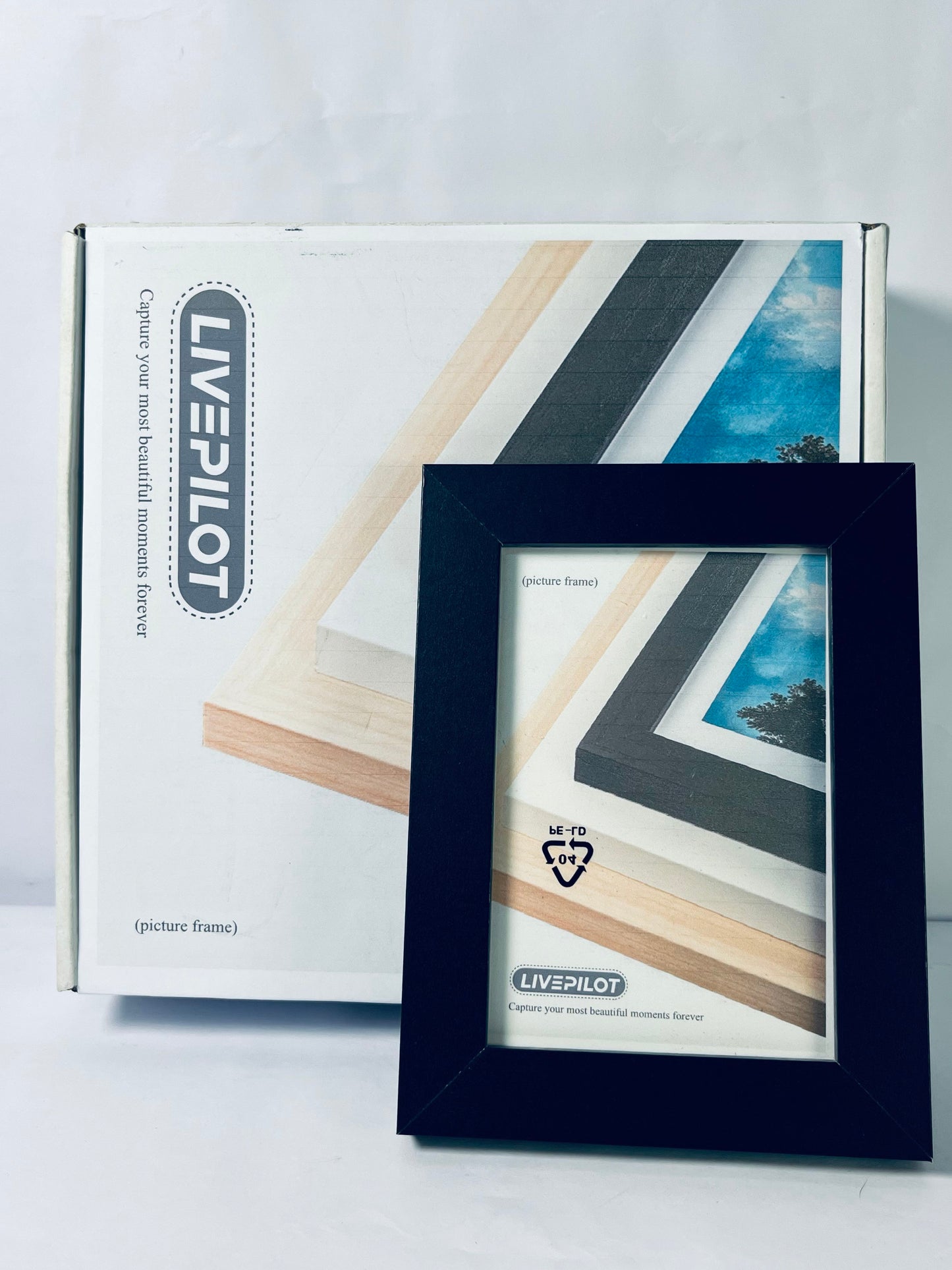LIVEPILOT Classic Picture frames Tabletop or Wall Display