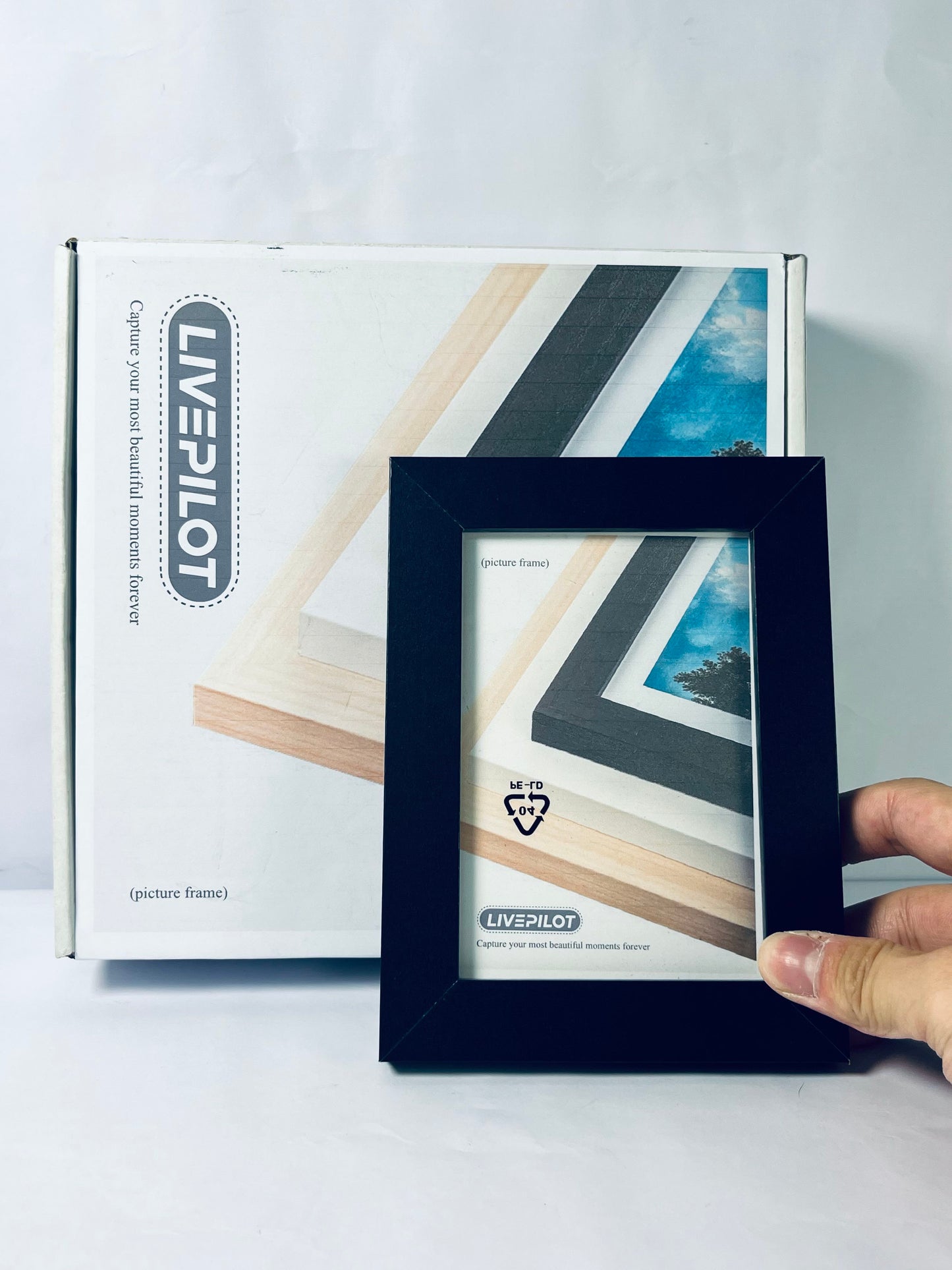 LIVEPILOT Classic Picture frames Tabletop or Wall Display
